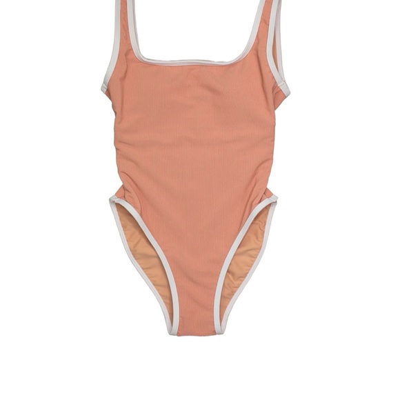 Never Worn! LainSnow One Piece - Blush - size Medium - Sold Out online! - Picture 3 of 4